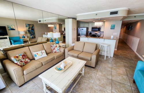 Panama City Beach Condo | Exquisite beachfront condo with pool, hot tub, balcony, central AC, & W/D