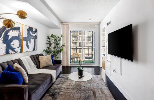 CityPlace Apartment | Exquisite condos by CN Tower with parking