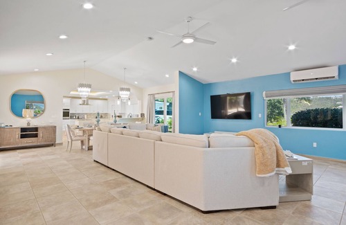 Nazareth Villa | Exquisite Courtyard Villa on St. Thomas East End/Ocean Views + Modern Comfort