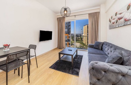 Kepez Apartment | Exquisite Flat with Shared Pool in Kepez