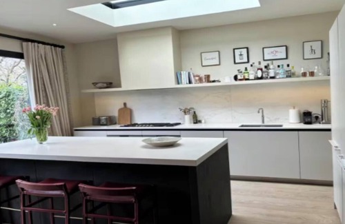 Addison Apartment | Exquisite Four-Bedroom Home in the Heart of Brook Green