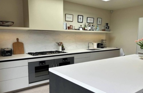 Addison Apartment | Exquisite Four-Bedroom Home in the Heart of Brook Green