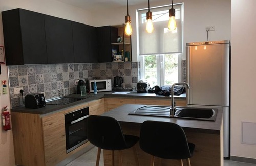 Gzira Apartment | Exquisite Getaway in Gzira-Sliema Hubn