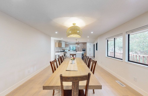 Del Monte Forest House | Exquisite home with fireplace, balcony, & washer/dryer - dog-friendly
