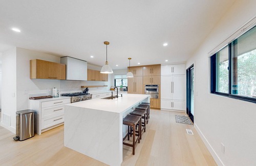 Del Monte Forest House | Exquisite home with fireplace, balcony, & washer/dryer - dog-friendly