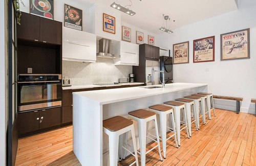 Old Montreal Apartment | EXQUISITE LOFT SUPER CENTRAL OLD MONTREAL