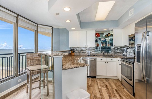 Arcadian Shores Condo | Exquisite Ocean View-2003 Brighton-Amenity Access