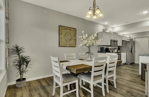 Branson West Condo | Exquisite Pet Friendly Condo Conveniently Located Close to the Fun In Branson