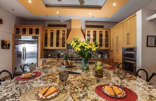 Conchas Chinas Villa | Exquisite villa, Majestic Views, Ideal for Families, Friends & Reunions