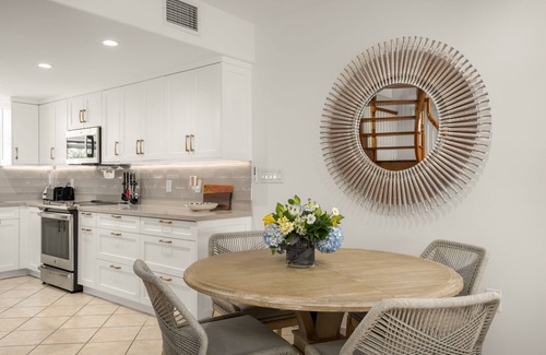 Providenciales House | Exquisite Yacht Club Townhome - B7