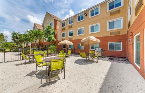 Miami Springs Hotel | Extended Stay America Premier Suites - Miami - Airport - Miami Springs