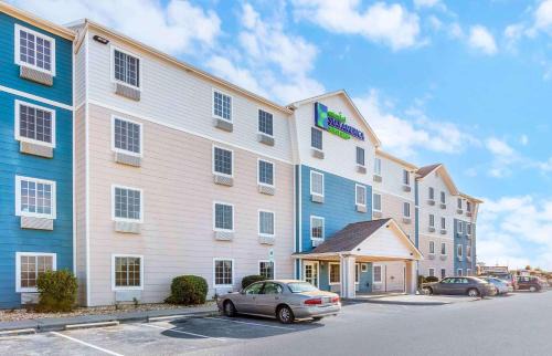 Shipyard Plaza Hotel | Extended Stay America Select Suites - Wilmington - West