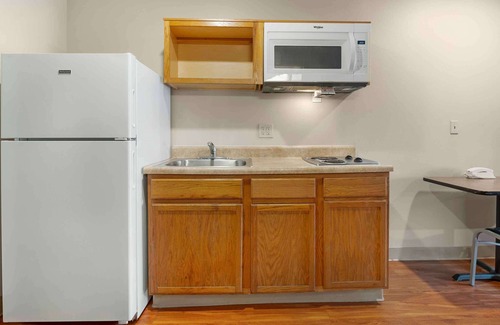 Florence Hotel | Extended Stay America Select Suites - Cincinnati - Florence - Airport
