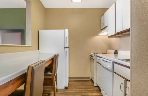 Bryant Pattengill East Hotel | Extended Stay America Select Suites Detroit Ann Arbor Univ S