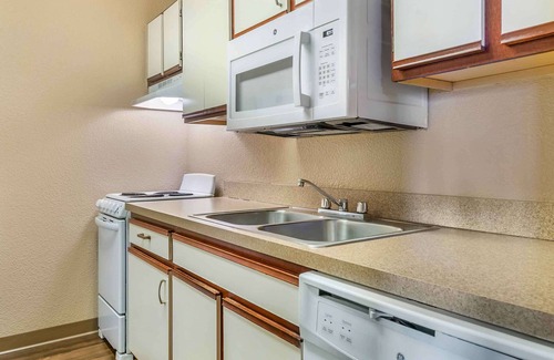 Bryant Pattengill East Hotel | Extended Stay America Select Suites Detroit Ann Arbor Univ S