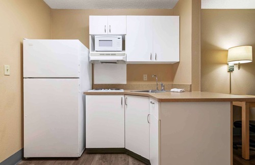Orlando Hotel | Extended Stay America Select Suites Orlando Southpark