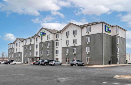 Greenwich Hotel | Extended Stay America Select Suites - Wichita - North