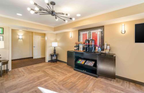 Chesapeake Hotel | Extended Stay America Suites - Chesapeake - Churchland Blvd