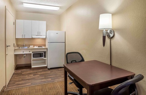 Dumbarton Hotel | Extended Stay America Suites Richmond W Broad St Glenside S