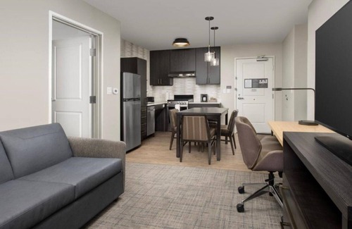 Southgate House | Extended Stay Hotel near Clackamas Town Center Mall