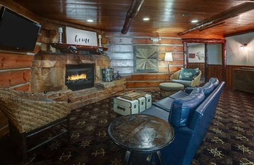 Peoria Hotel | Extended Stay Perfection: Cottages with Homely Ambiance | 2 Units
