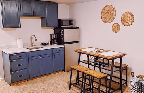 Judkins Park House | Extra Cozy, Private Central Seattle Suite