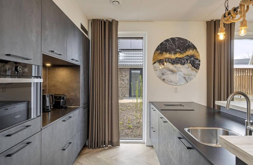 Leuken House | Extra luxury 4-person wellnessvilla in the holiday park Landal Marina Resort Well