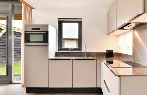 Westerbork House | Extra luxury 6-person accommodation in the holiday park Landal Drentse Lagune
