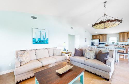 Orange Beach House | Extra R & R