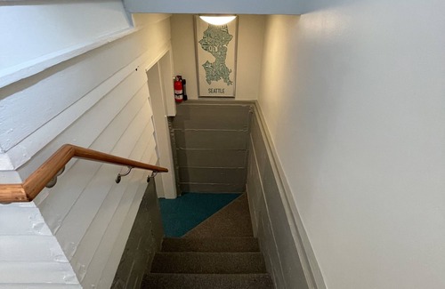 Loyal Heights House | "Extra Space" guest room in Ballard