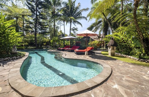 Kerta Villa | Extraordinary Escape with head-turning Style in Nature for Families