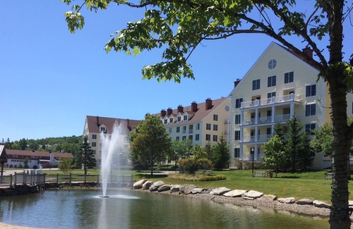Stratton Mountain Condo | Extremely Convenient. Walk to Lifts and The Village