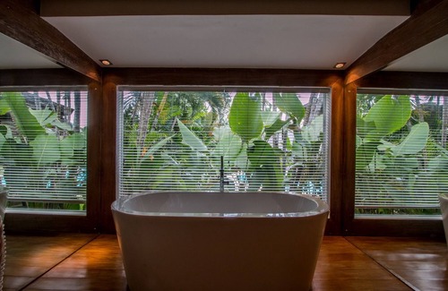 Dyanapura Villa | Extremely Spacious 3BR Villa, 7Min Drive To Kuta Beach! -W/HUGE Swimming Pool!