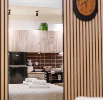 Larissa Apartment | EY CENTRAL STUDiO 2