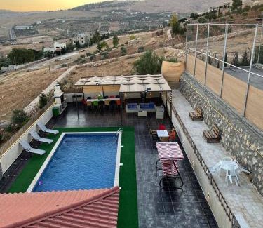 Suwailih Ski Chalet | Eyas Farm