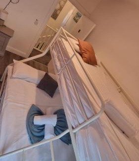 Galway City Centre House | Eyre Square Lane Budget Rooms