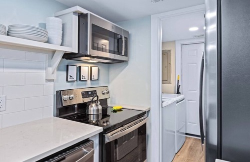 Hilton Head Island House | EZ Beach Access - 2 Bed 2 and one half Bath 23 Coligny Villa
