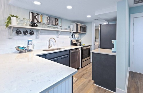 Hilton Head Island House | EZ Beach Access - 2 Bed 2 and one half Bath 23 Coligny Villa