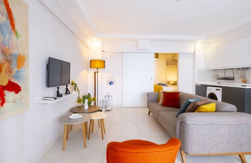 Marmaris City Center Condo | Ezgi's Apartment With Terrace in Marmaris