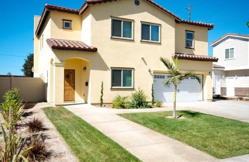 Anaheim Colony Historic District House | F-32 La Casa de Mickey