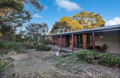 Paynesville House | F&E Lakes Escape - West