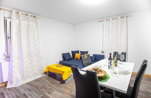Ilsfeld Apartment | F&F Suites Ilsfeld OG, zentrale Lage, Autobahnnähe & kostenfreie Privatparkplätze