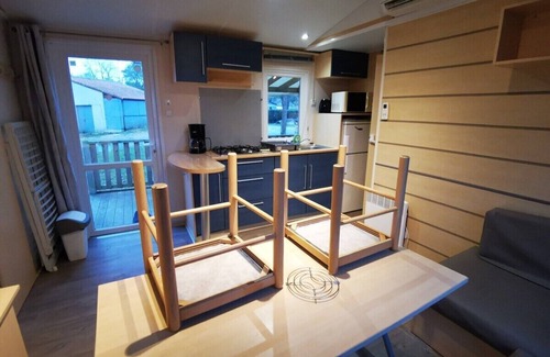 La Boissiere-de-Montaigu Apartment | F028-Private Bathroom-Terrace-Family-Unit