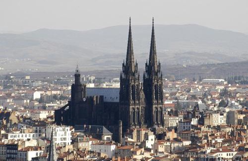 Sablon - Trudaine Apartment | F1 avec vue dégagée, 6 m2 terrasse, Wi-Fi