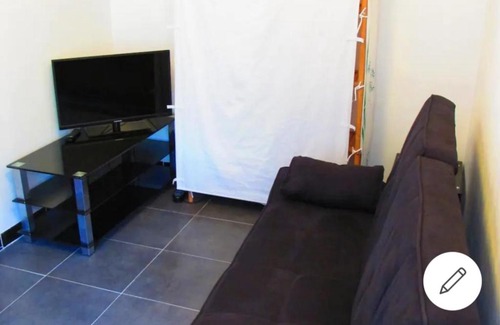 Verghia Apartment | F1 calme et proche des plages