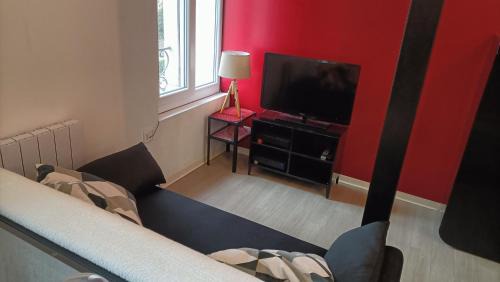 Lamalou-les-Bains Apartment | F1 en duplex coquelicot