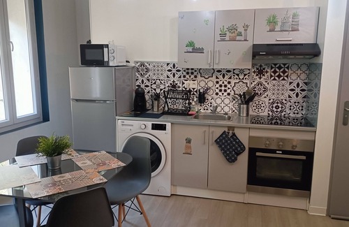 Lamalou-les-Bains Apartment | F1 en Duplex Entièrement Rénové