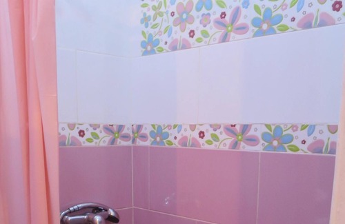 Hydra Apartment | F1 in Hydra quiet area with private parking Proximity Embassy of France