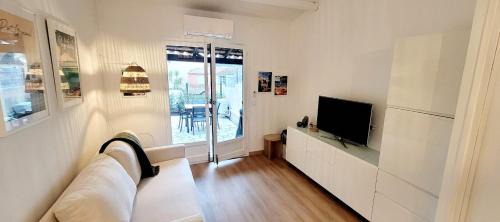 Cogolin Apartment | F2 apartment in residence with swimming pool