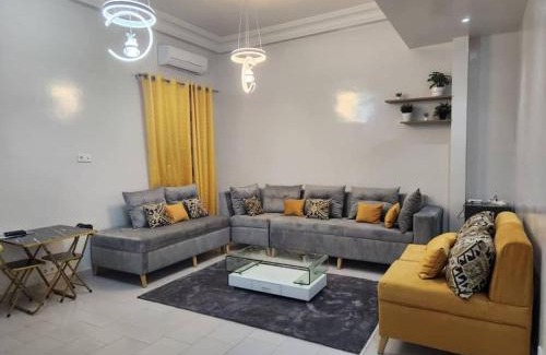 Point E Apartment | F2 Appart Les Ambassades Point E, Dakar